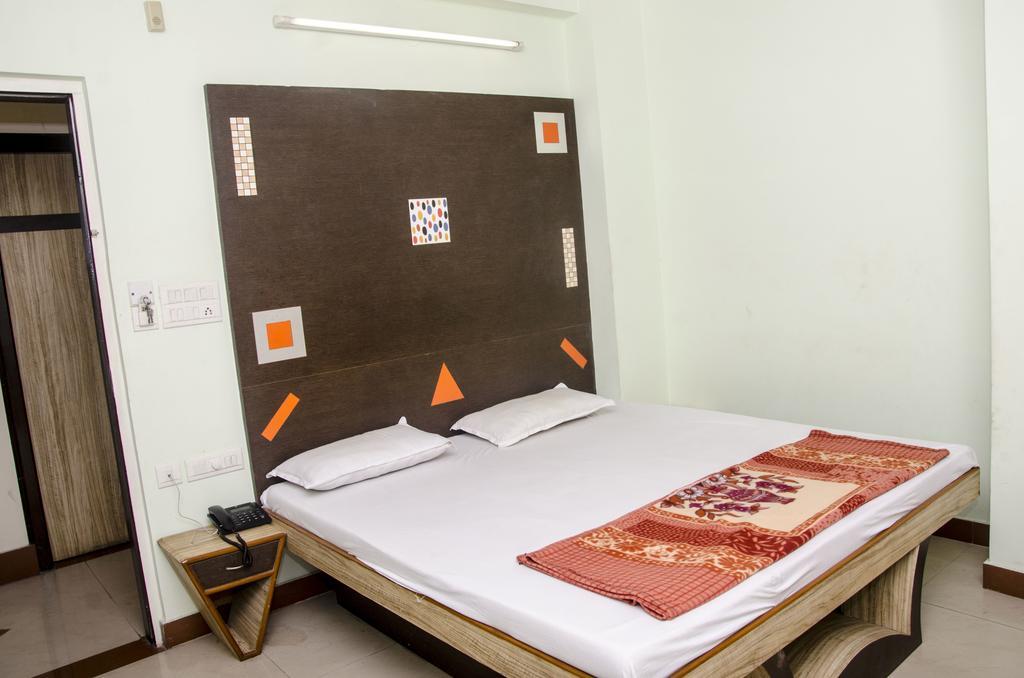 Hotel Candy Palace Jaipur Chambre photo